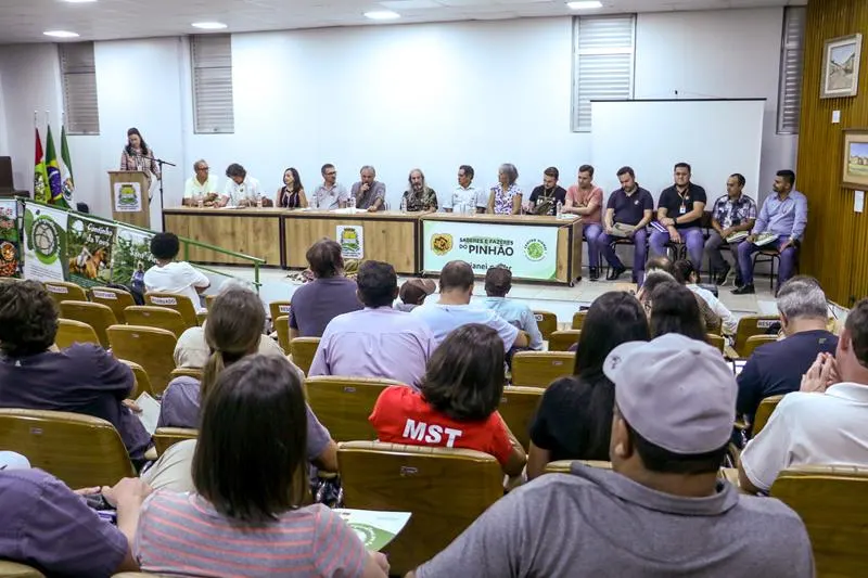 Foto da notícia “Festa da Colheita do Pinhão 2023 celebra atividade extrativista e a conservação pelo uso das Araucárias”