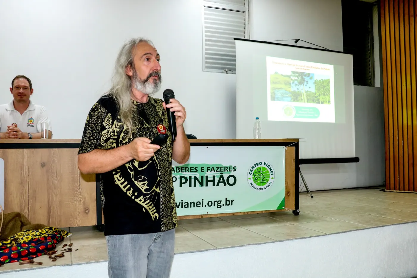 Foto da notícia “Festa da Colheita do Pinhão 2023 celebra atividade extrativista e a conservação pelo uso das Araucárias”